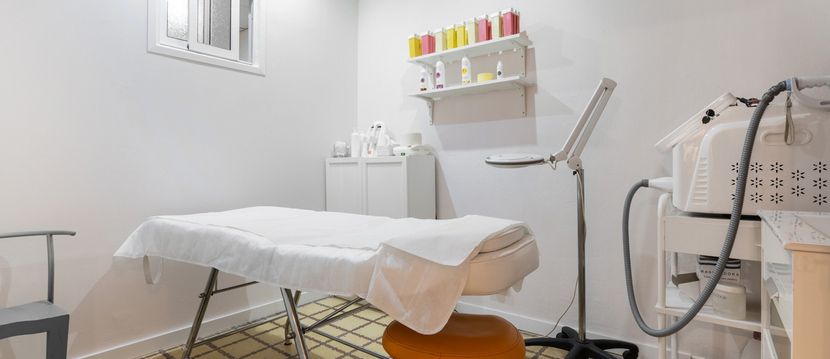 cabina-de-laser-d-estètica-_-gràcia-barcelona